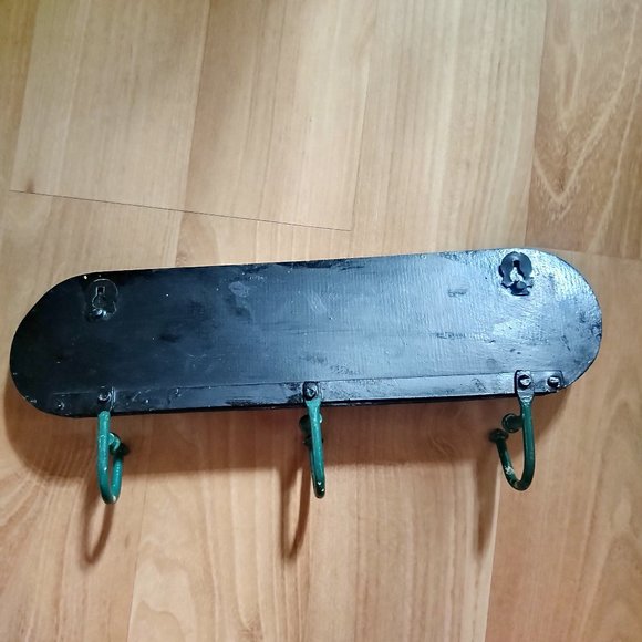 3 Metal Hooks Wall Mounted Rack Hand Painted Skirt Flower Garden Hanger Keys Hat - Picture 6 of 8